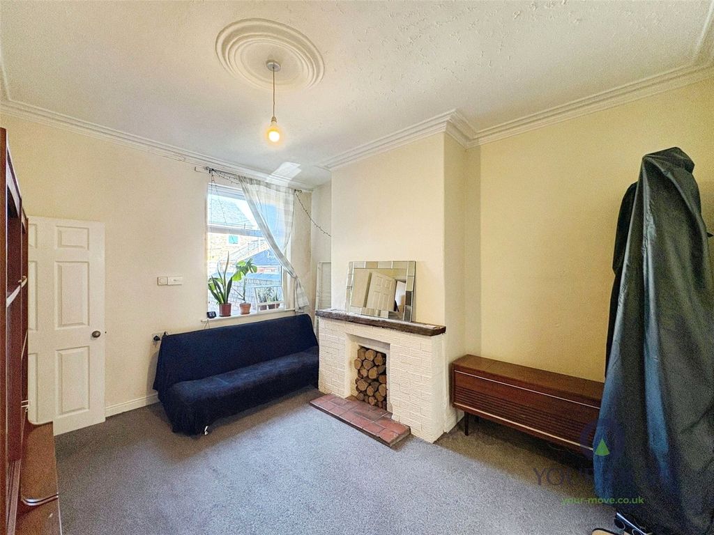 Property photo 3 of 11 Dining Area