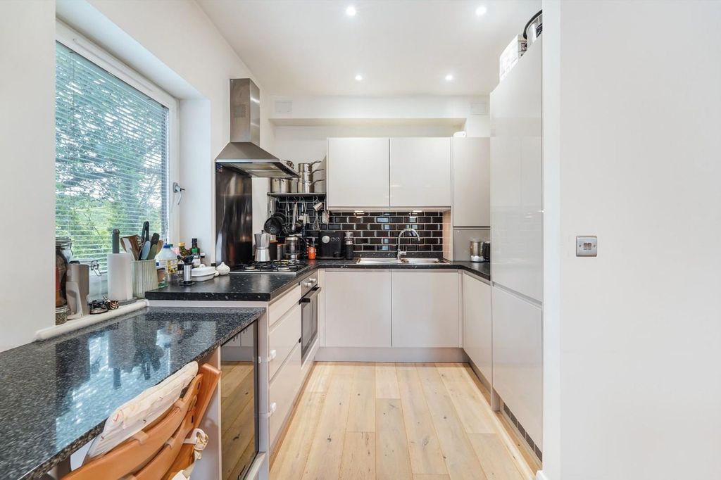 Property photo 3 of 16 Harpers House
