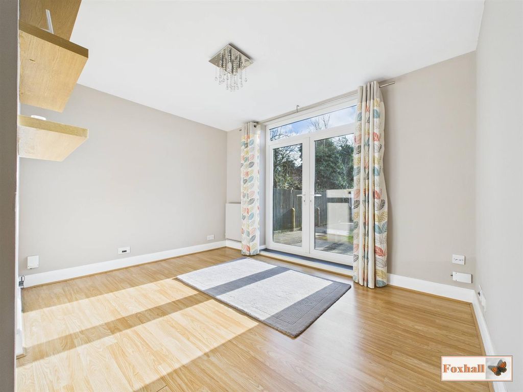 Property photo 2 of 17 Dining Room