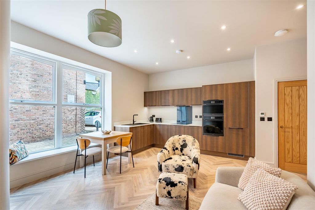 Property photo 1 of 12 1Aa-3.Jpg