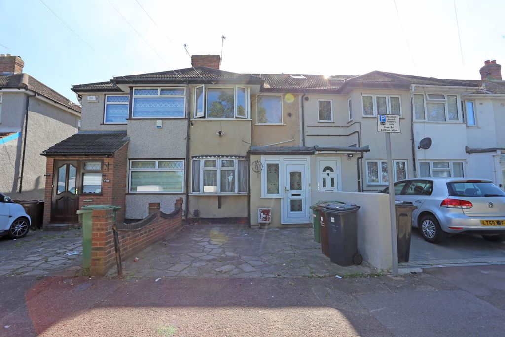 Property photo 1 of 11