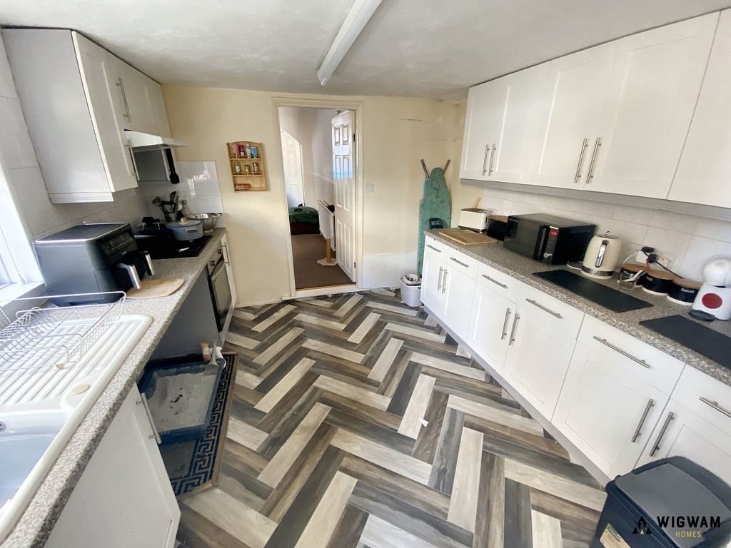 Property photo 2 of 15