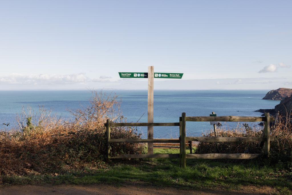 Property photo 2 of 20