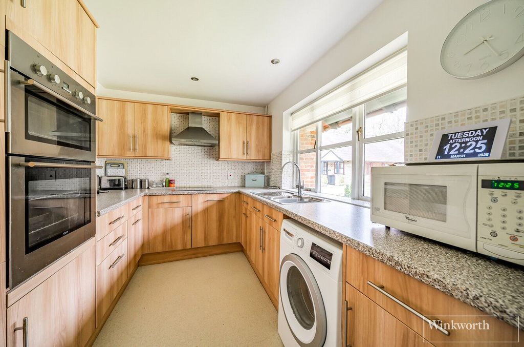 Property photo 3 of 10 Picture No. 02
