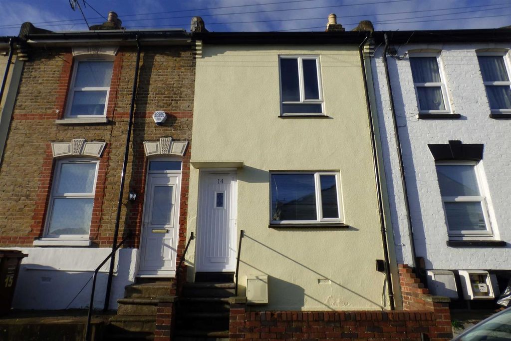 Property photo 1 of 8