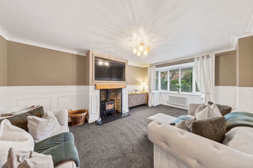 Property photo 2 of 26