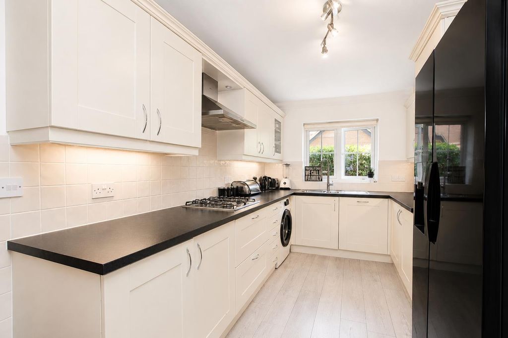 Property photo 3 of 23 0B97061d-19d2-40cc-8754-34E92c105F47.Png