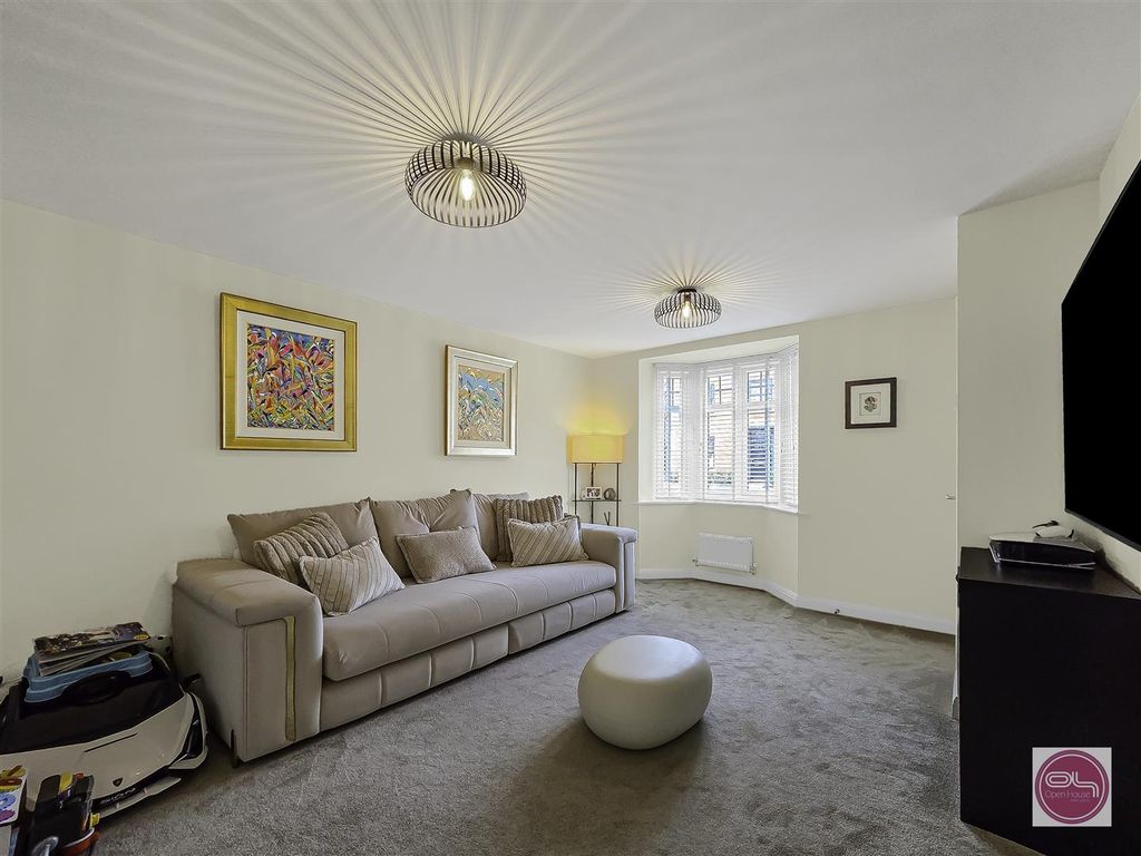 Property photo 3 of 24 Rowthorn Street, Drakelow (4).Jpg