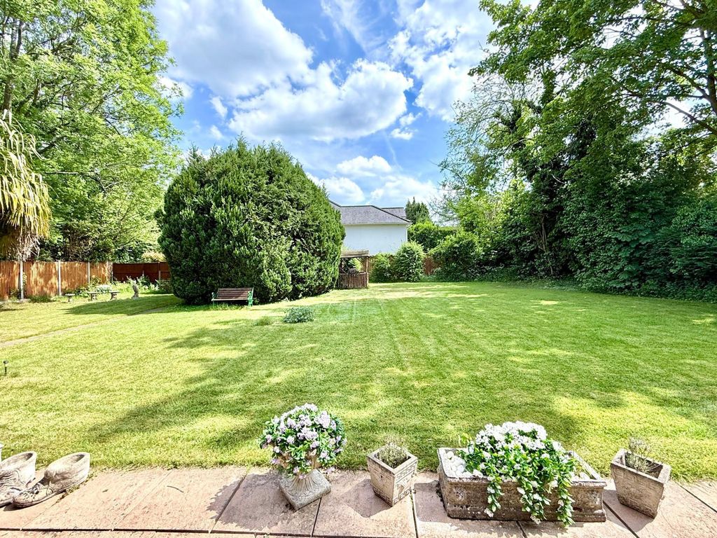 Property photo 2 of 14