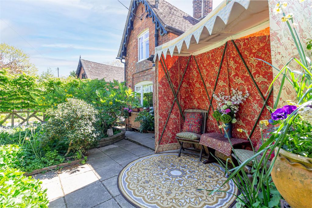 Property photo 2 of 36 Garden-2.Jpg