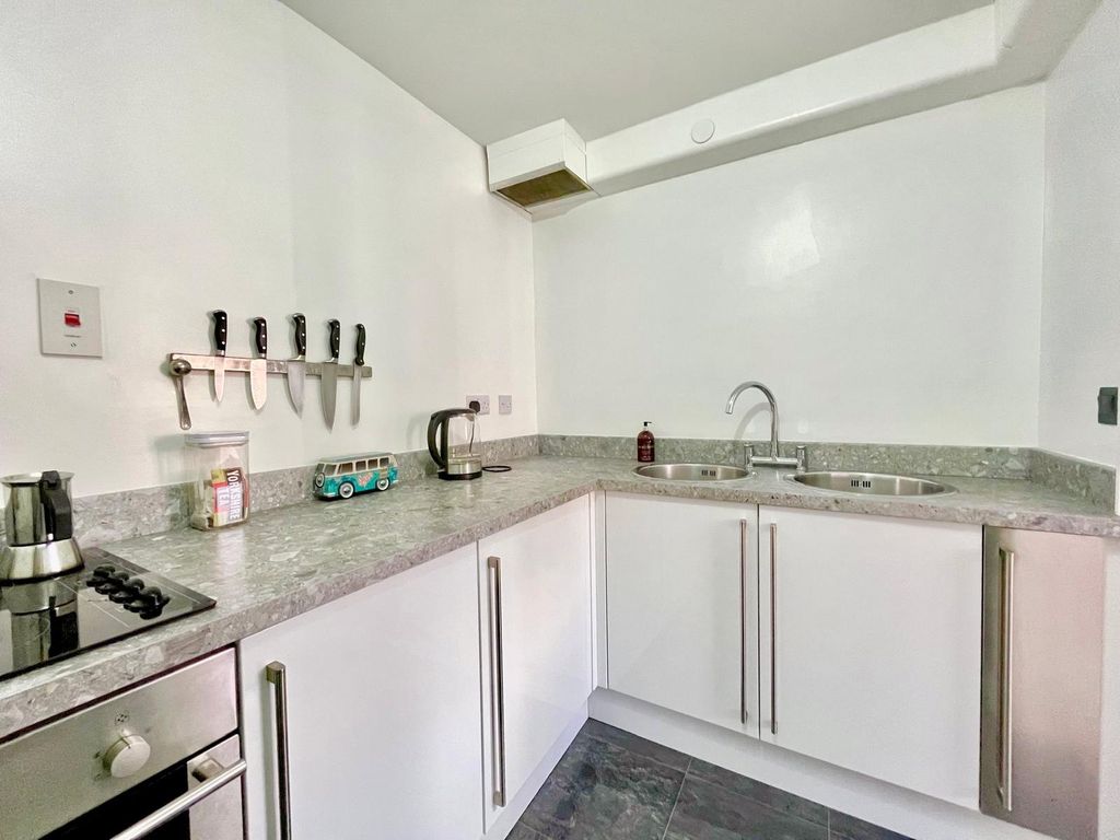 Property photo 2 of 12 Picture No. 07