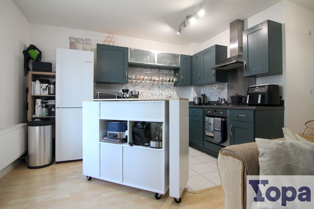 Property photo 3 of 17 Img_9670