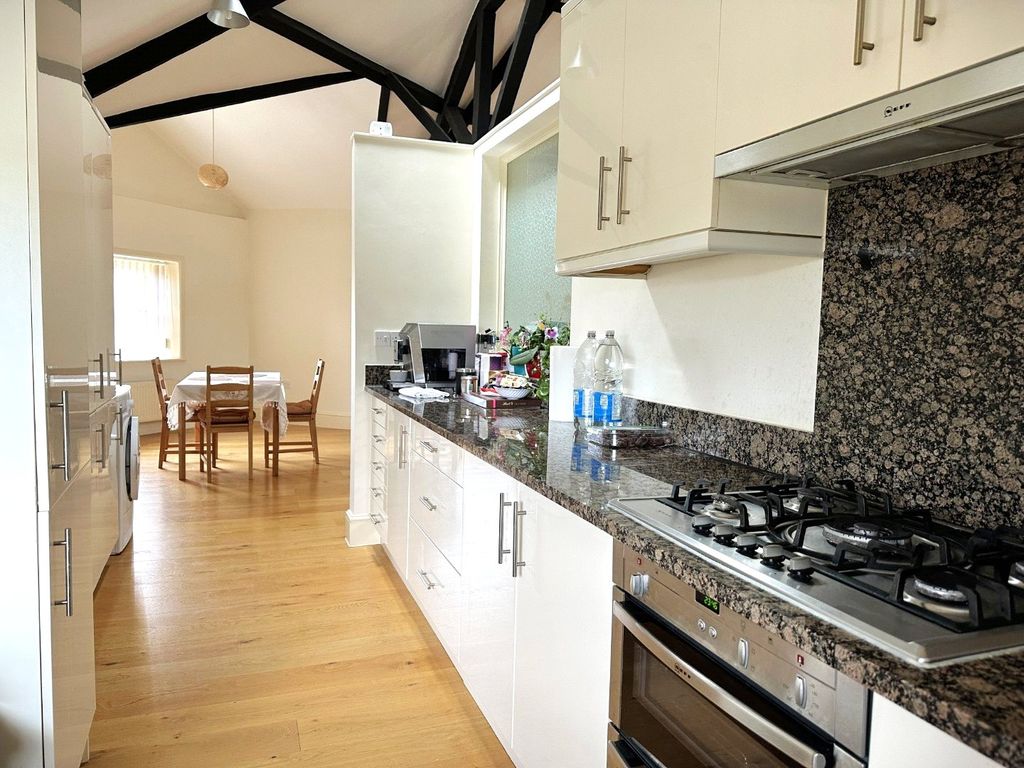 Property photo 3 of 14 Picture No. 40
