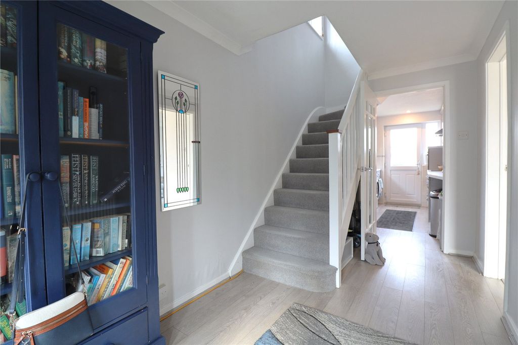 Property photo 3 of 17 Hallway