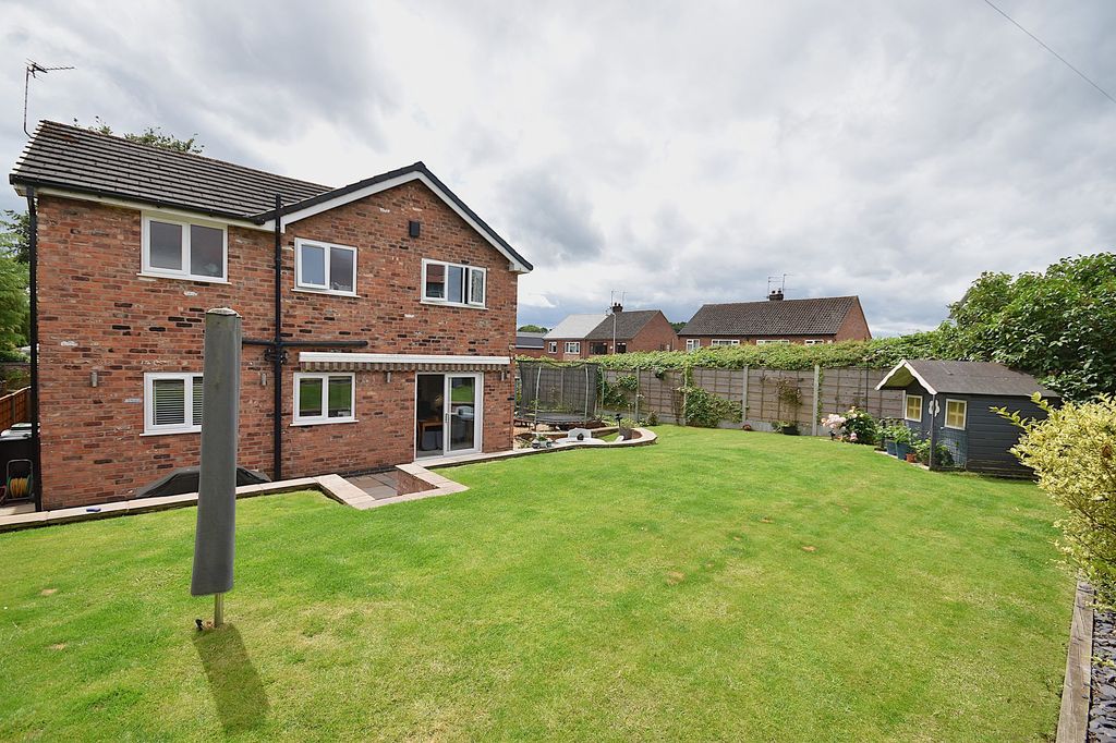 Property photo 2 of 22 19