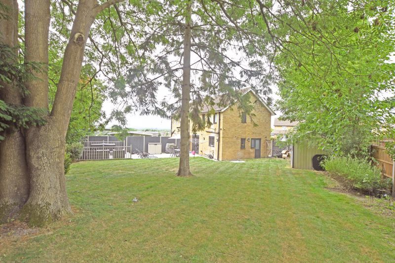 Property photo 2 of 19 Photo 6