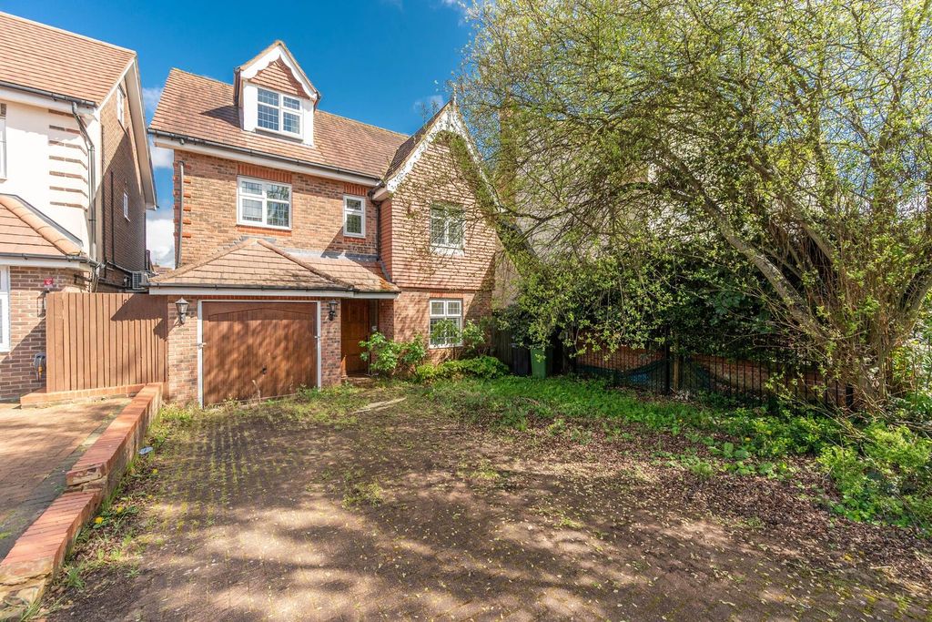 Property photo 1 of 17