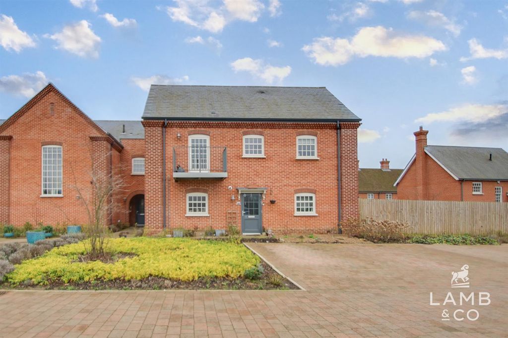 Property photo 1 of 13