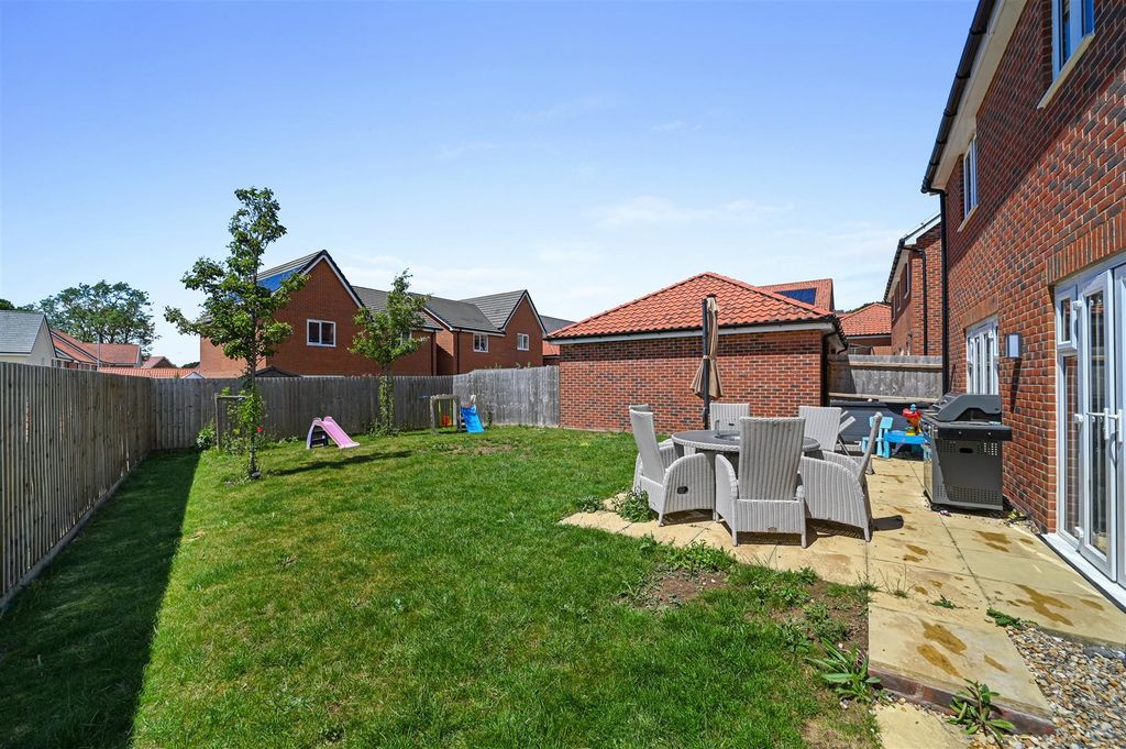 Property photo 3 of 19 Rear Garden