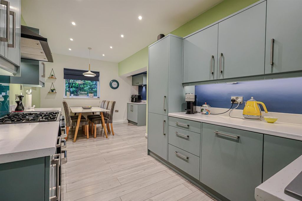 Property photo 2 of 40 Img_3845.Jpg