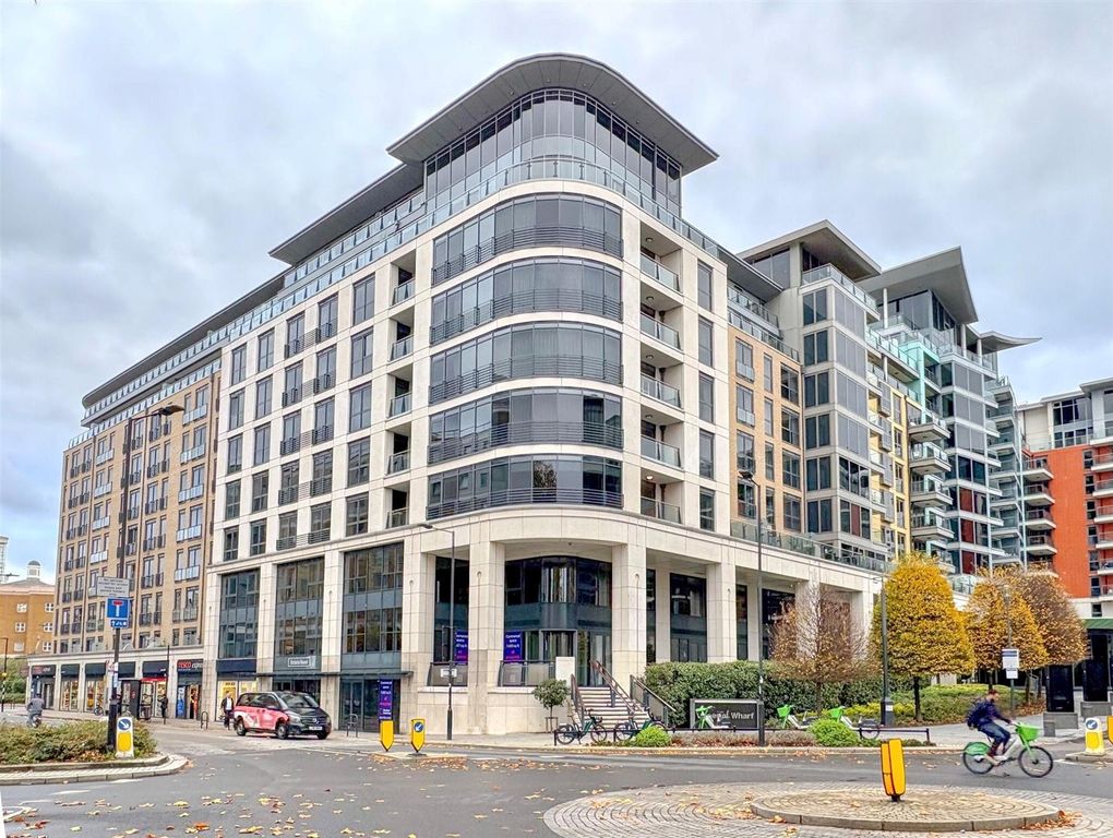 Property photo 2 of 18 Octhouse18.Jpg