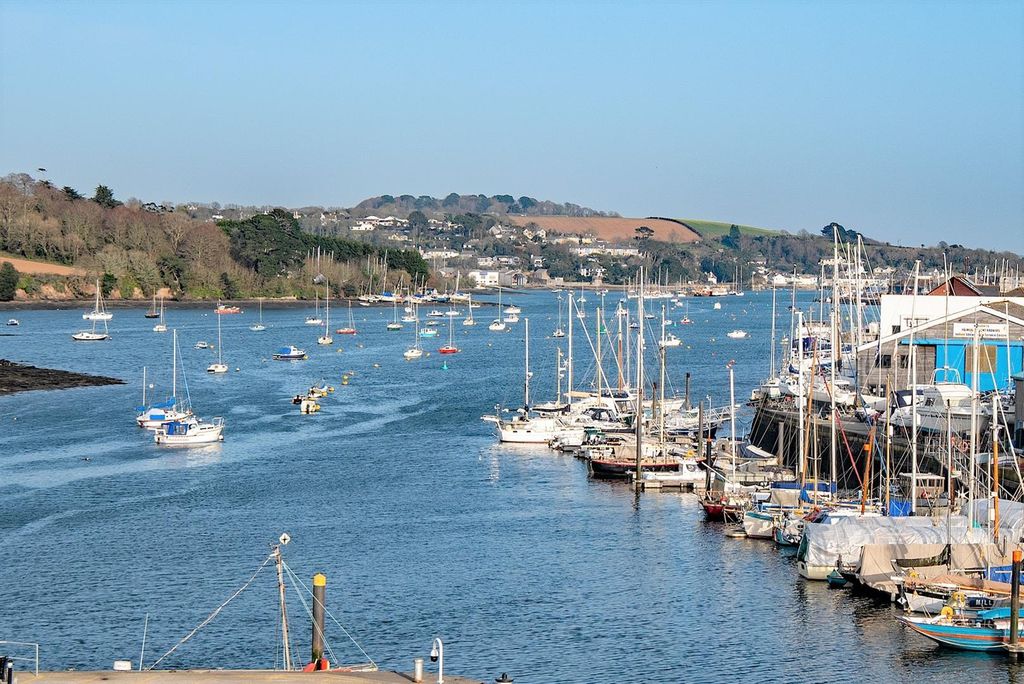 Additional image 14 of 2 bed flat for saleAnchor Terrace, Quay Hill, Penryn TR10
