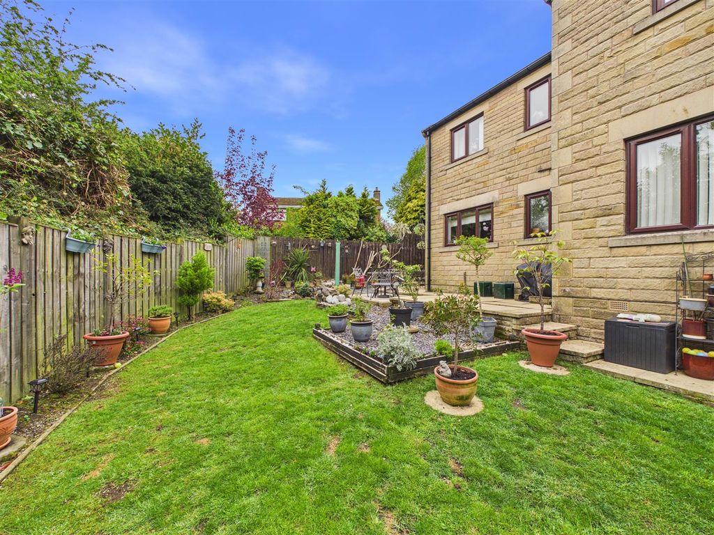 Property photo 2 of 30 Cam05476G0-Pr0202-Still029.Jpg
