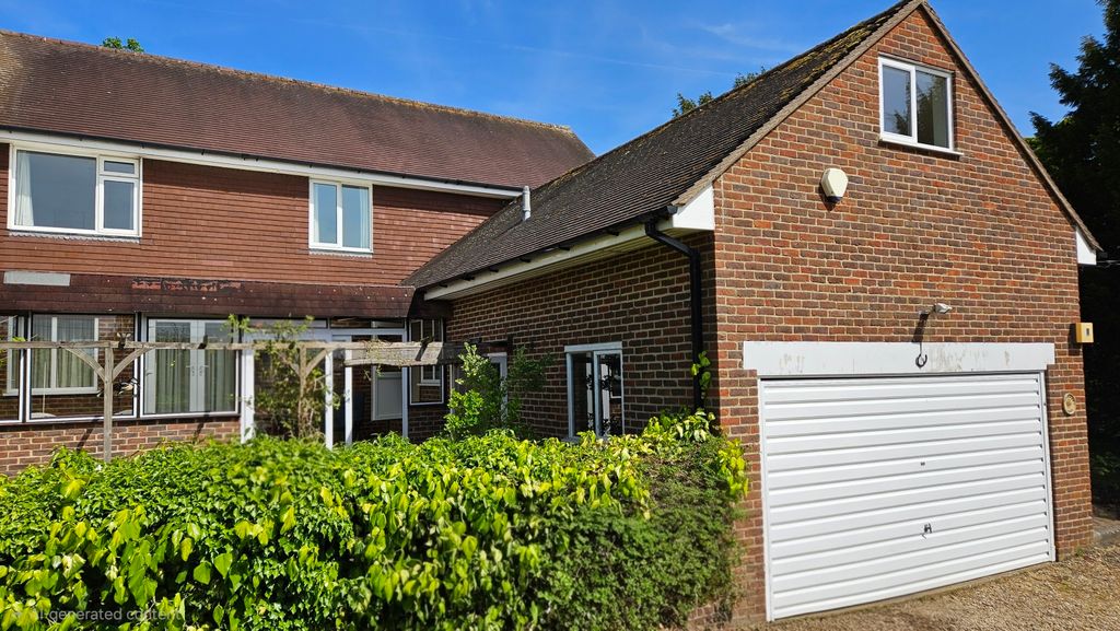 Property photo 1 of 27 Picture No. 34