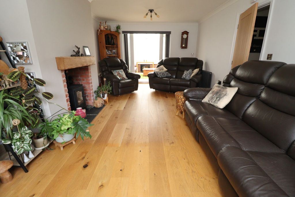Property photo 3 of 26 Img_7512