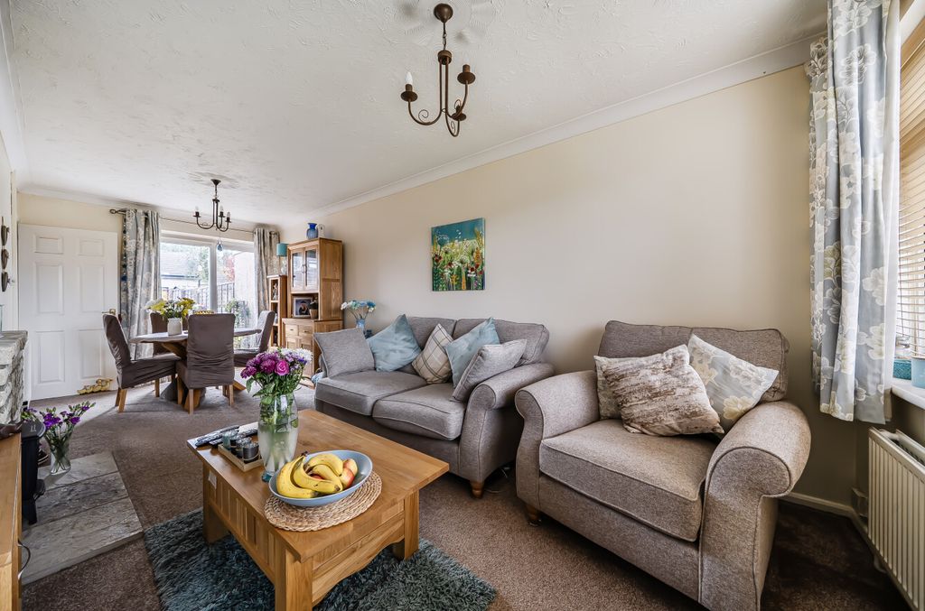 Property photo 2 of 12 152129712