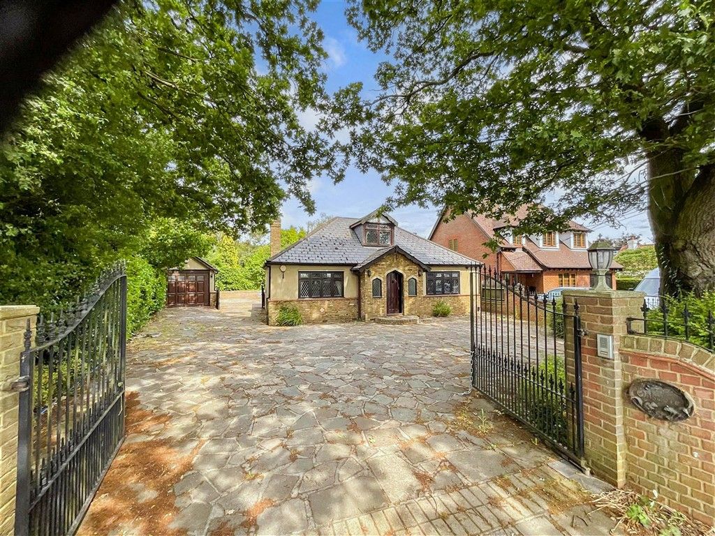 Property photo 3 of 18 Front