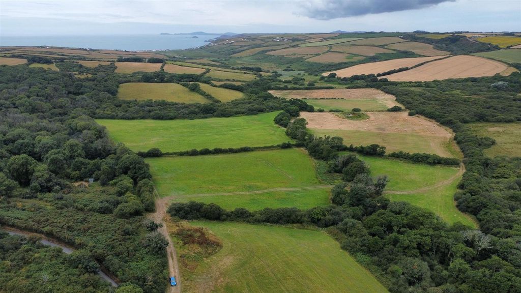 Property photo 1 of 16 Dji_Fly_20250716_105500_445_1752659902904_Photo_Optimized.Jpg