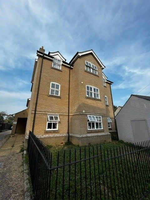 Property photo 1 of 6