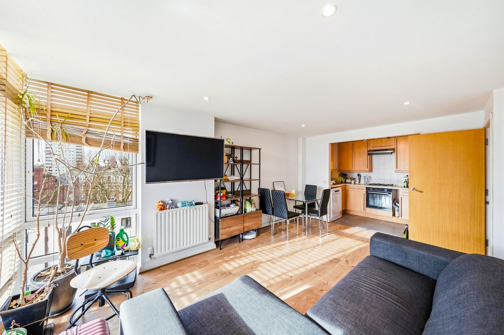 Property photo 3 of 29 Photos-3