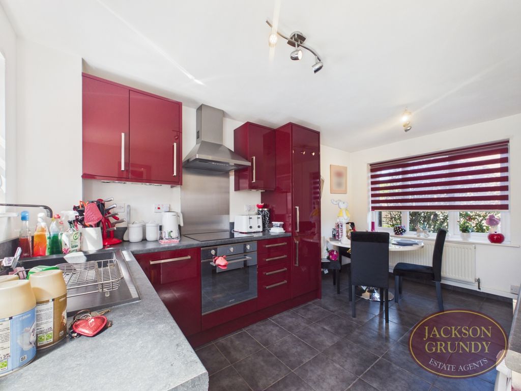 Property photo 3 of 12 Cottingham Drive