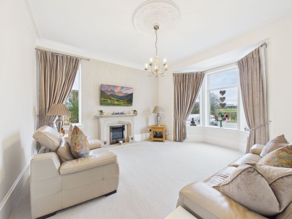 Property photo 2 of 37