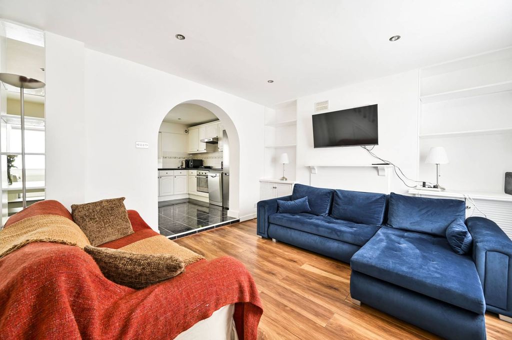 Property photo 1 of 13