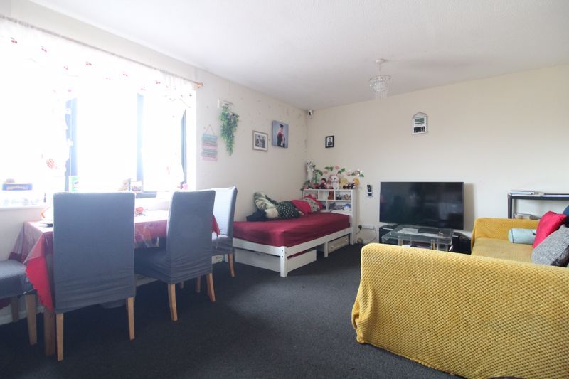 Property photo 2 of 11 Photo 2