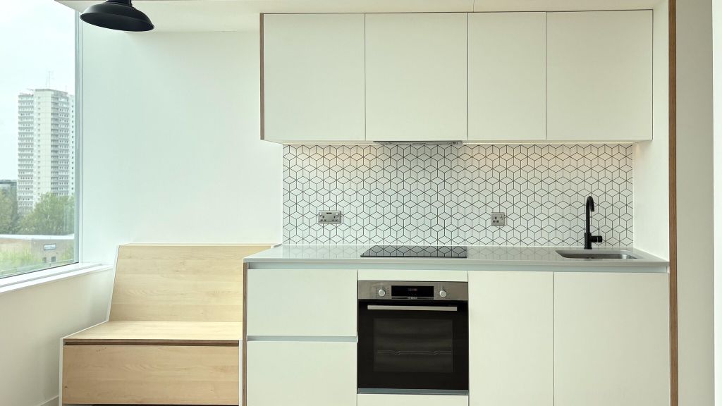 Property photo 2 of 21 Kitchen