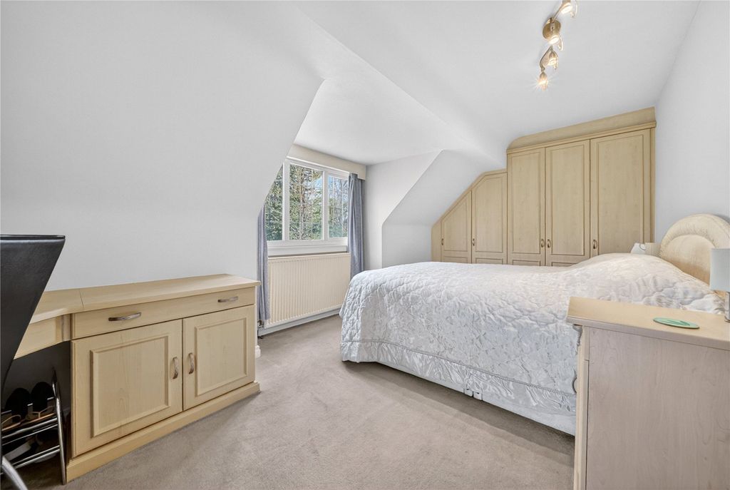 Additional image 15 of 6 bed detached house for saleKushgar, Acacia Park Crescent, Bradford BD10