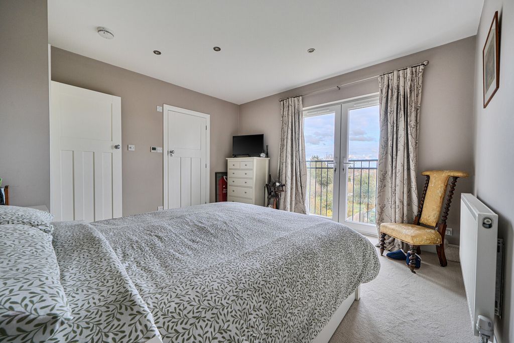 Property photo 3 of 24 1422360-24-69B047...