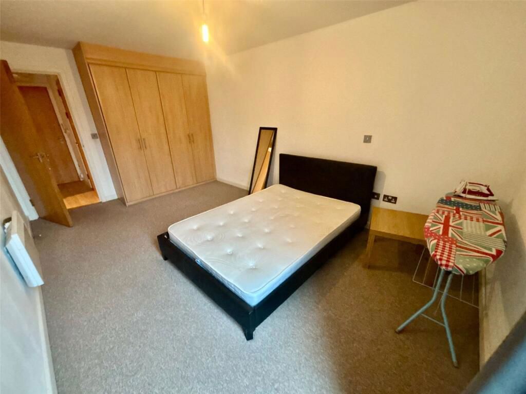 Property photo 3 of 6