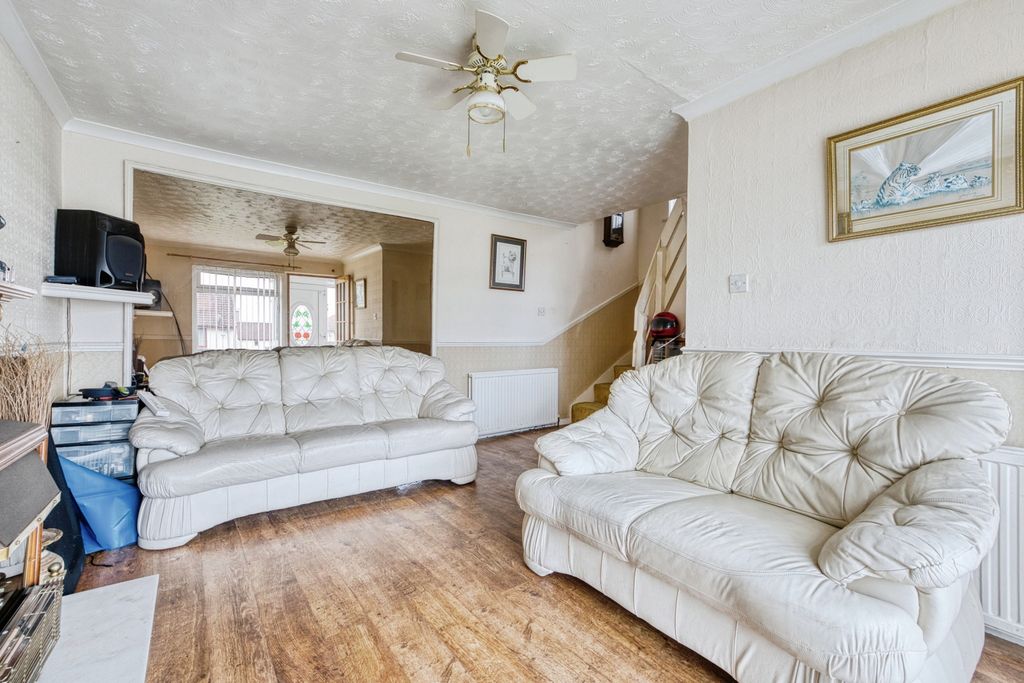 Property photo 3 of 15