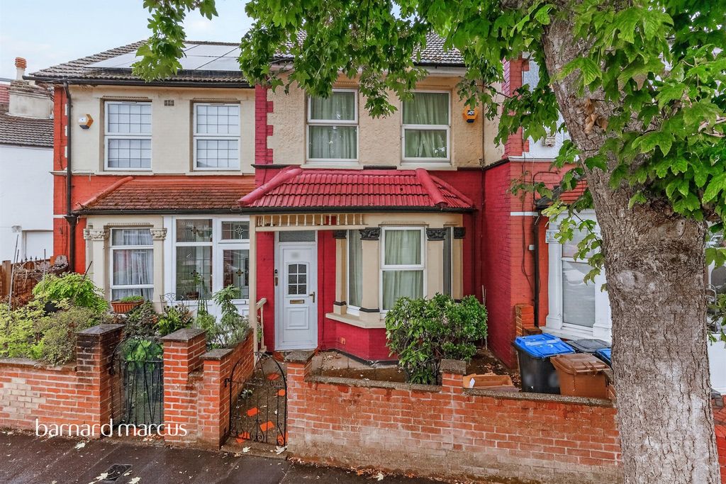 Property photo 1 of 16