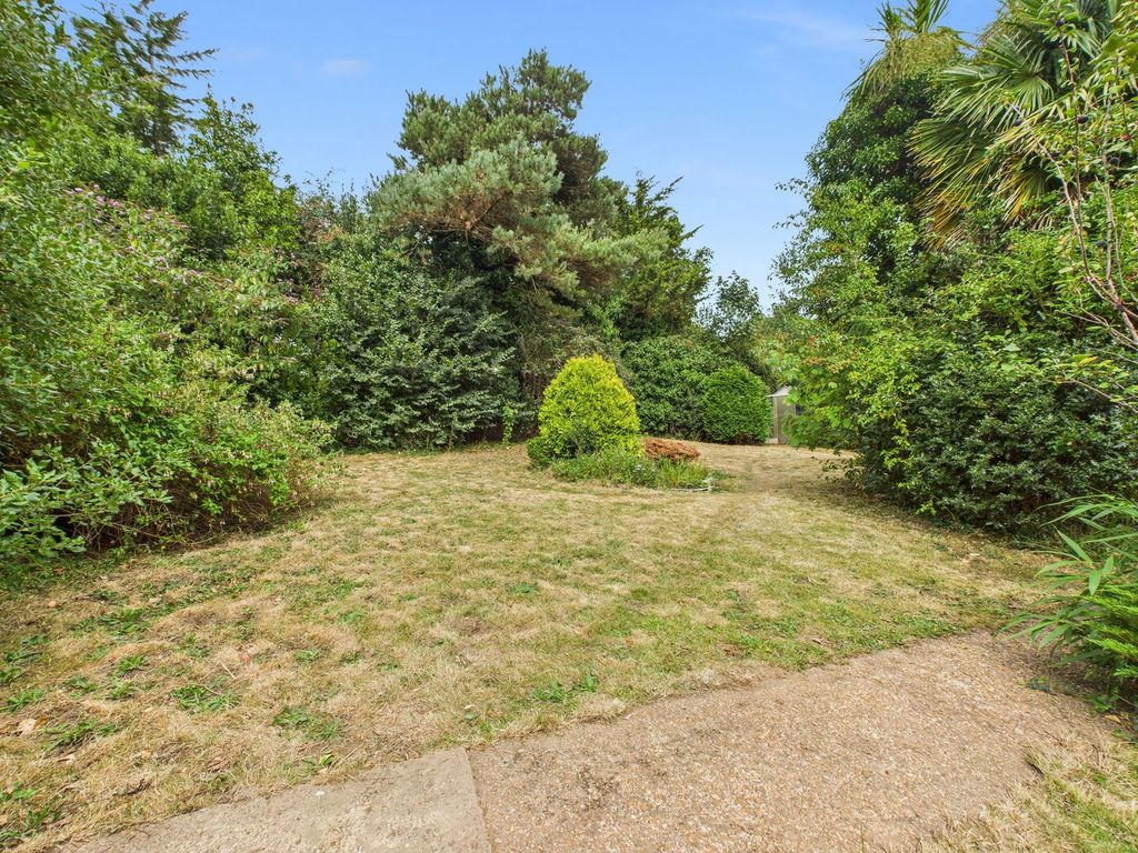 Property photo 2 of 16