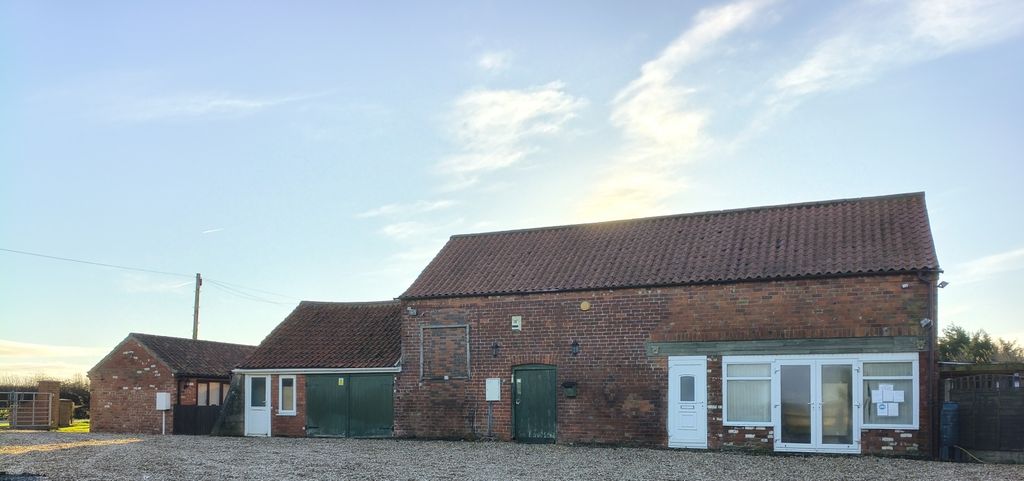 Property photo 2 of 35 Img_20260107_102151225_Hdr