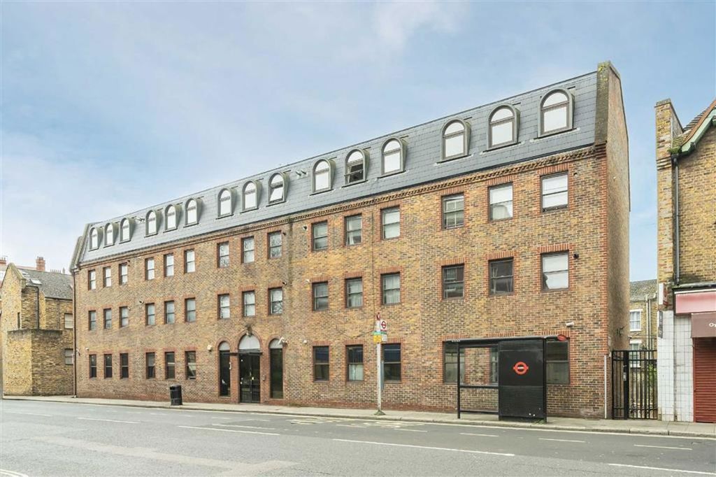 Property photo 1 of 4