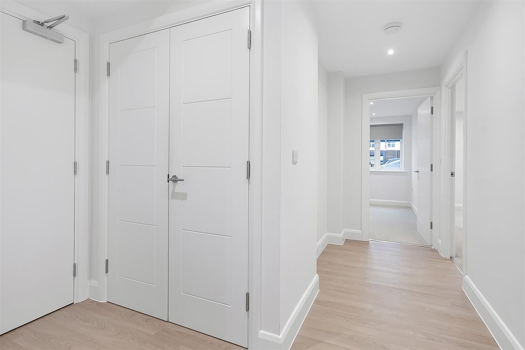 Property photo 3 of 15 Hallway