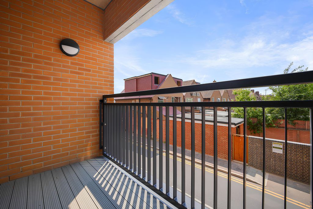 Property photo 2 of 9
