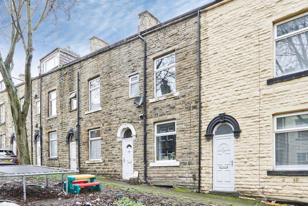 Property photo 1 of 12